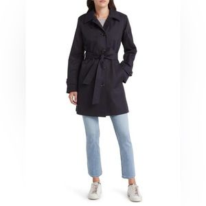 Beautifully made rain coat